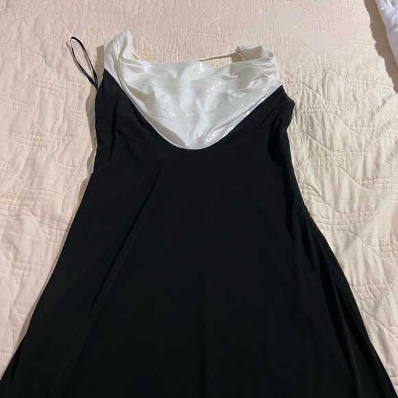 Black formal dress worn once for a military ball. Size 6 Calvin Klein - Picture 3 of 4